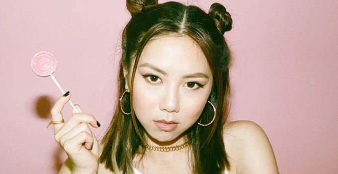 G.E.M. singer 2