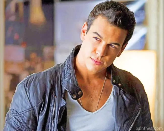 Mario Casas 69